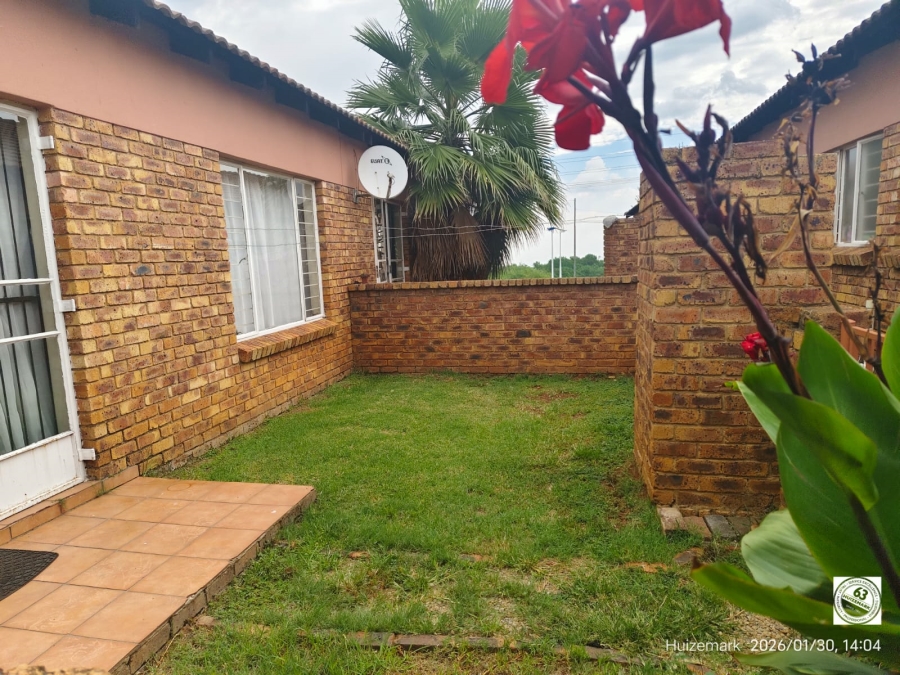 2 Bedroom Property for Sale in Vaalpark Free State